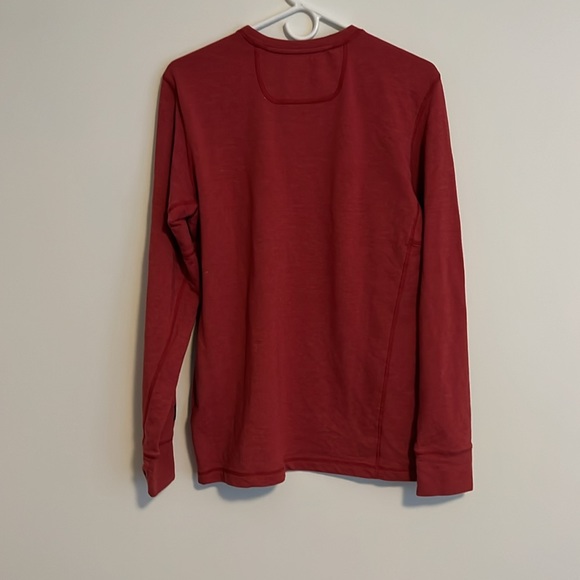 The north face crewneck shirt, Med - Picture 4 of 4